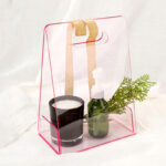 ⁦حقيبة هدايا اكرليك 20×30⁩ - الصورة ⁦4⁩