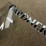 ⁦طباعة ستيكرات ذهبي  او فضي UV DTF  حسب التصميم⁩ - الصورة ⁦2⁩