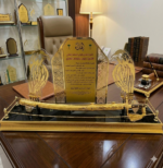 "سيف العز" الفاخر درع مع سيف كبير #254