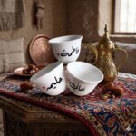 فناجيل قهوة مخصصة بطباعة فاخرة ودقة متناهية