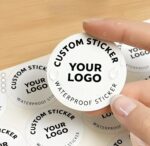 طباعة ملصقات ( استيكرات 3×3 سم ) عدد 1000 ملصق